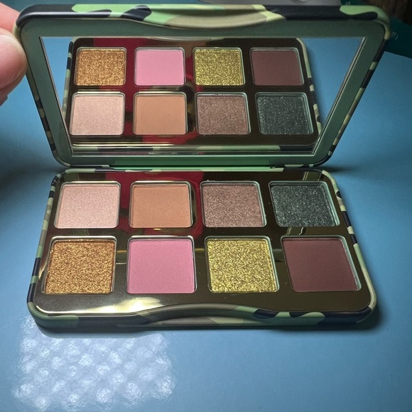 TOO FACED • MAJOR LOVE MINI EYE SHADOW PALETTE • NIB - Picture 10 of 10